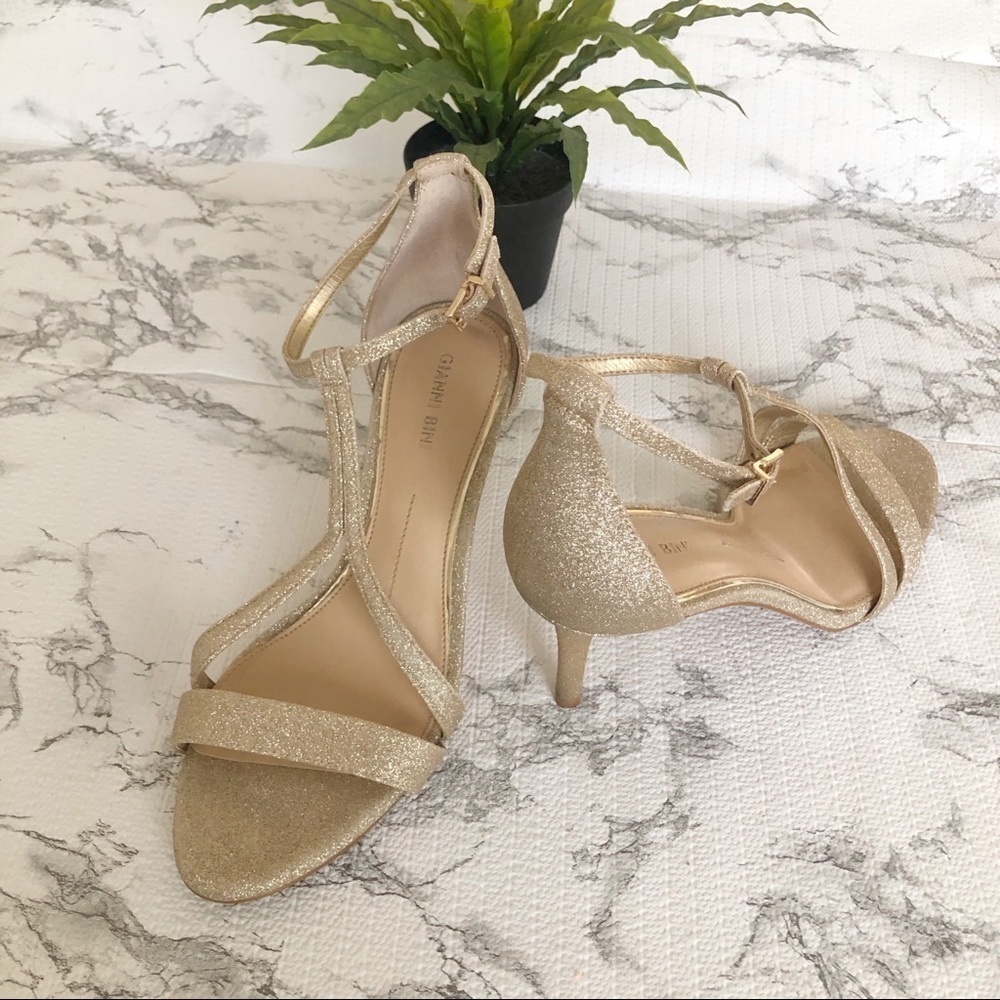 Gianna Bini Shaylinn Sandgold Strappy Glittery Heels Size 9.5